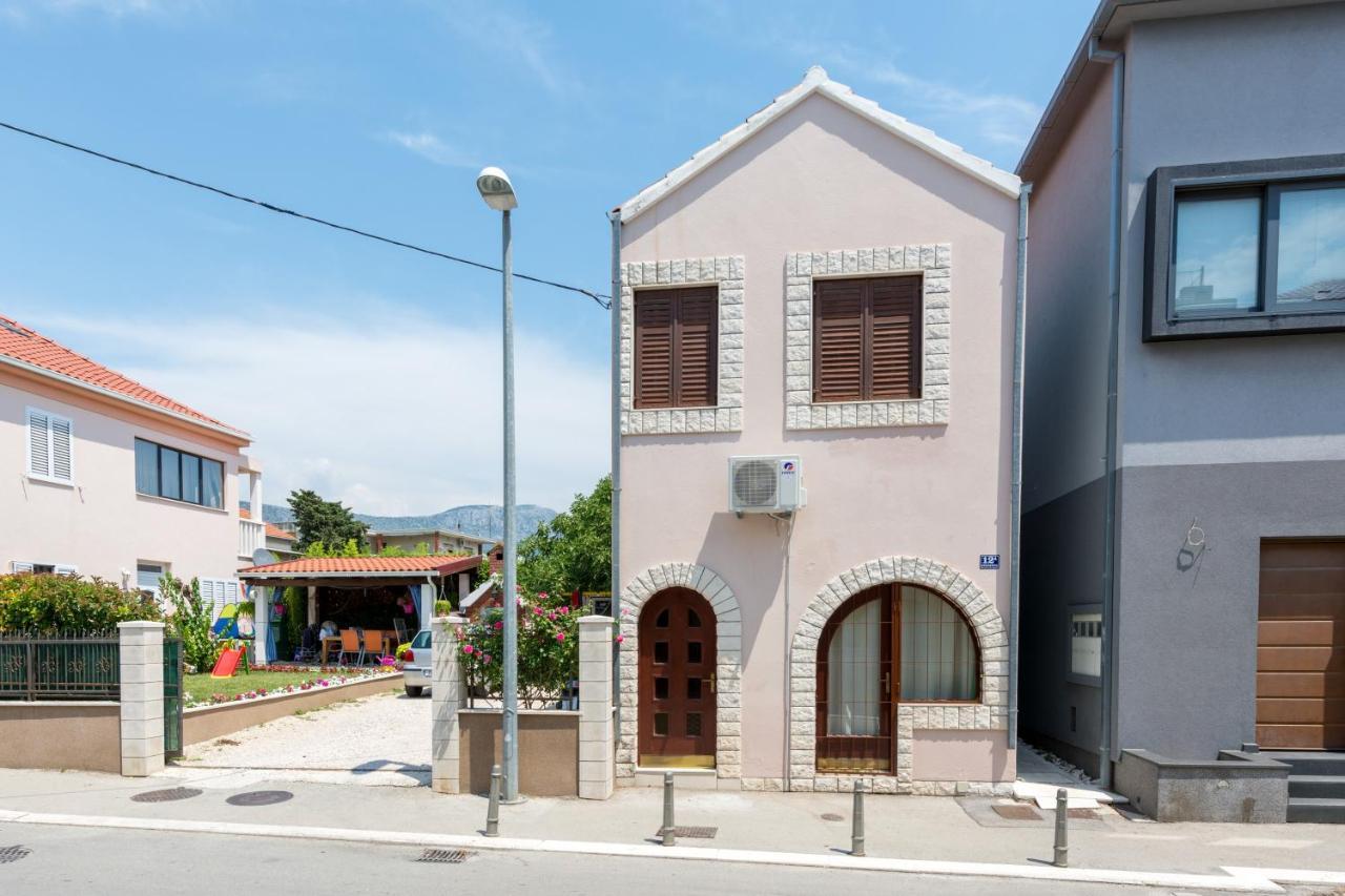 Apartments By The Sea Kastel Stari, Kastela - 15894 Экстерьер фото